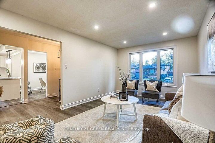 Property Photo:  164 Gardiner Drive  ON L9C 6N4 