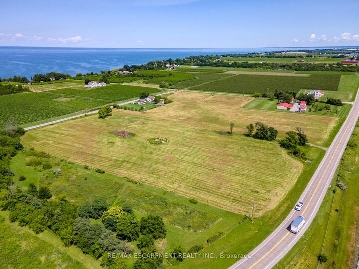 Property Photo:  4766 Bartlett Road N  ON L3J 0Y4 