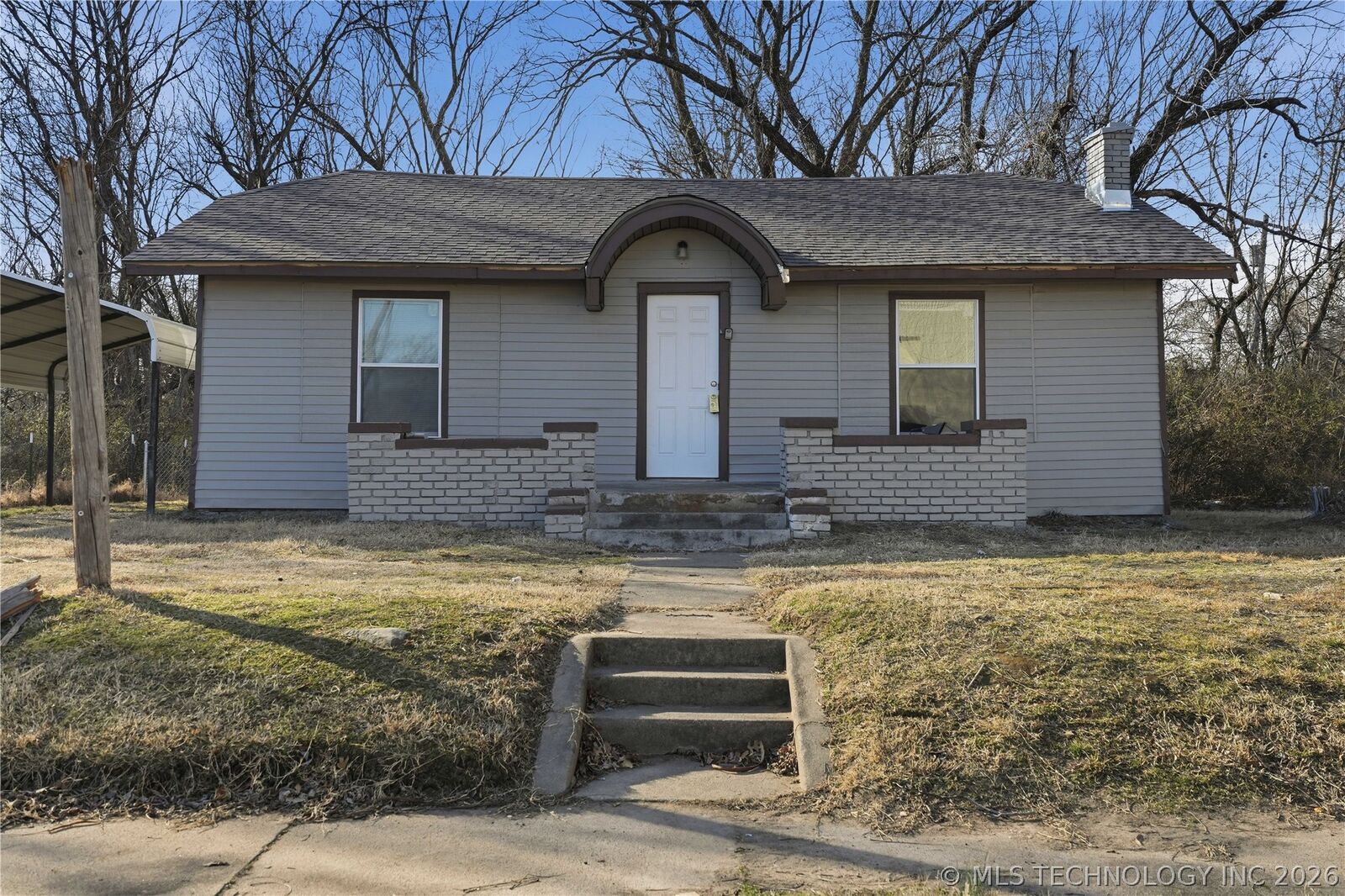 Property Photo: 521 S 7th Street OK 74401