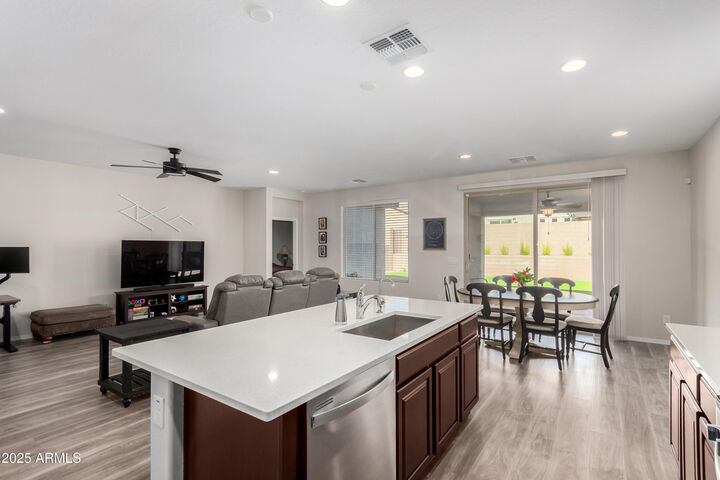 Property Photo:  7104 W Spur Drive  AZ 85383 