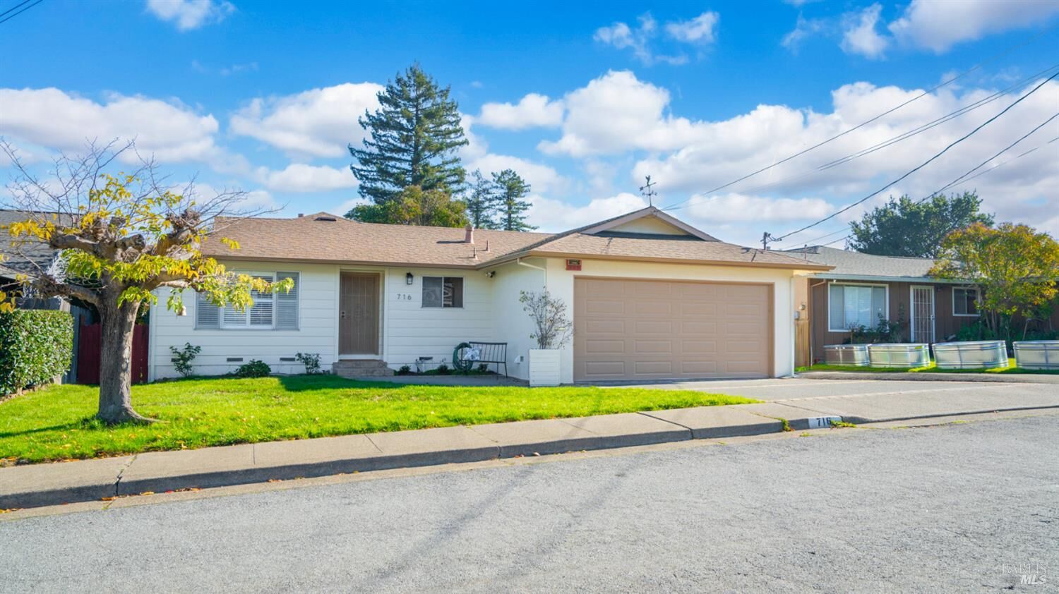 Property Photo:  716 Elm Drive  CA 94952 