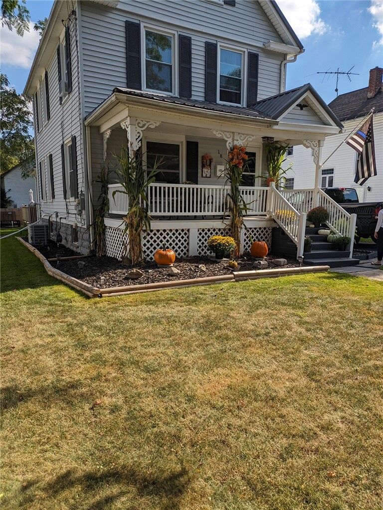 Property Photo:  18 Bennett Avenue  NY 14125 