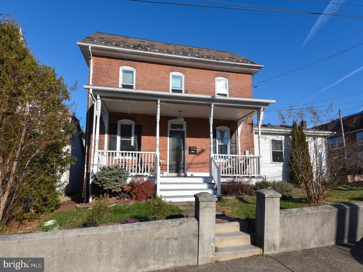 Property Photo:  17-19 N Second St  PA 18964 