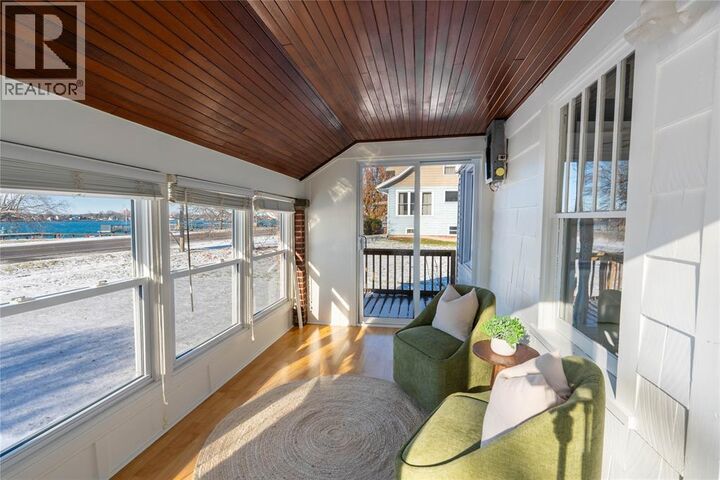 Photo de la propriété:  4300 St Clair Parkway  ON N0N 1B0 