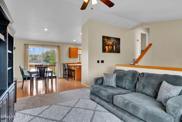 Property Photo: 1937 W Hampson Ave ID 83815