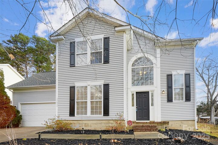 Property Photo: 10630 Northwoods Forest Drive NC 28214