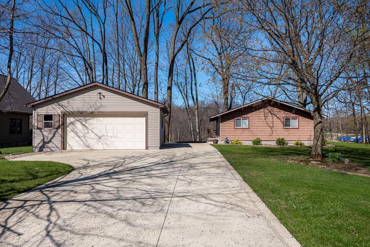 Property Photo:  7326 State Route 19  OH 43338 