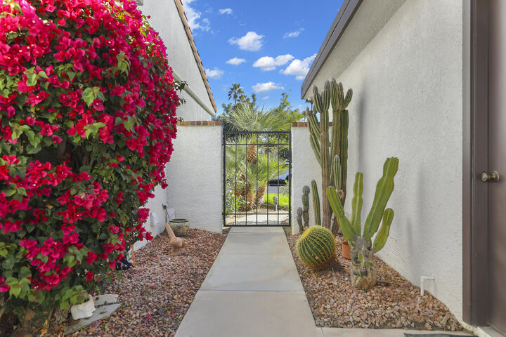 Property Photo: 11 Juan Carlos Drive CA 92270