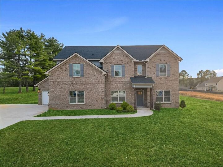 Property Photo: 689 S Jeff Davis Drive GA 30215