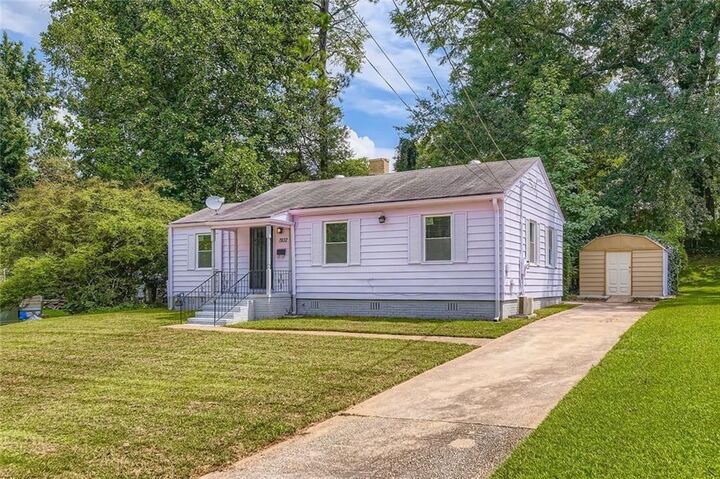 Property Photo:  1932 Oana Street SW  GA 30310 