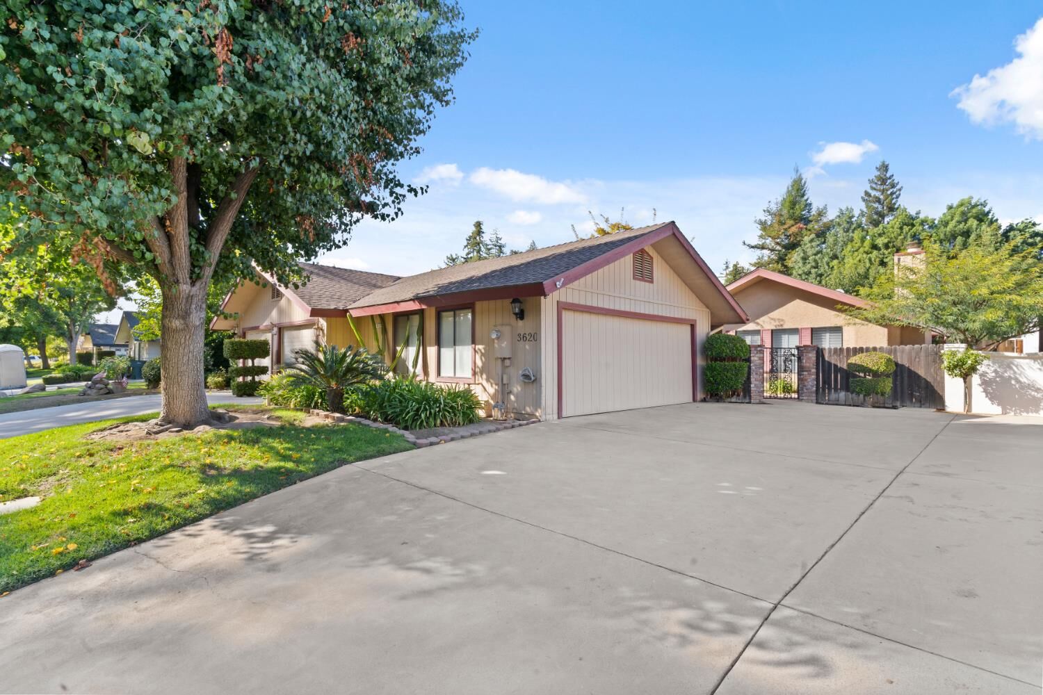 Property Photo:  3620 W Beechwood Avenue  CA 93711 