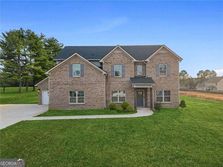 Property Photo: 689 S Jeff Davis Drive GA 30215