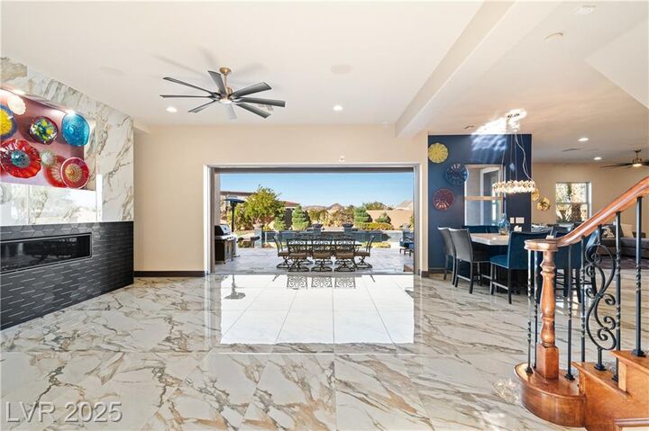 Property Photo: 904 Calville Estates Court NV 89015