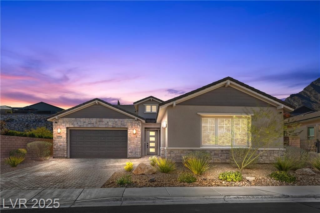 Property Photo: 2931 Raywood Ash Drive NV 89138