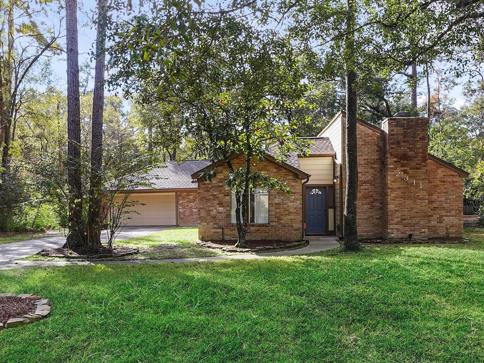 Property Photo: 2311 Chestnut Oak Place TX 77380