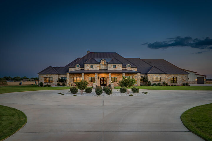 8216 E County Rd 6100  Idalou TX 79329 photo