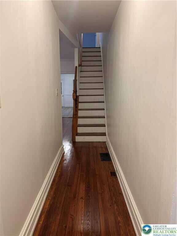 Property Photo: 915 Washington PA 18102