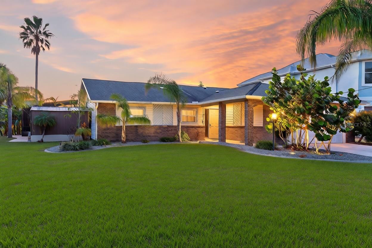 Property Photo: 61 Comanche Court FL 32137