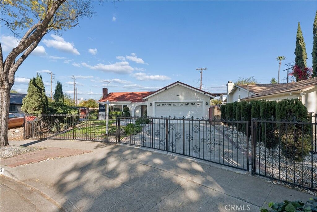 Property Photo: 16103 Osborne Street CA 91343