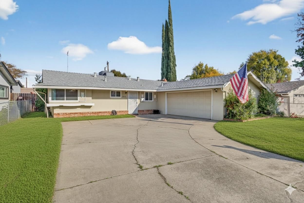 Property Photo: 8261 Tanoak Way CA 95621