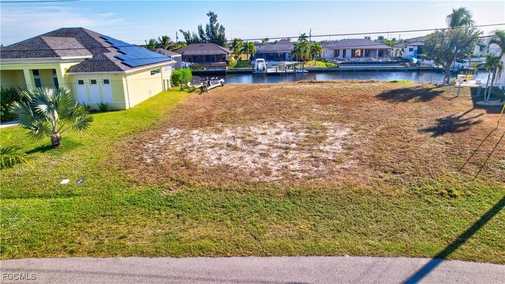 Property Photo: 221 NW 33rd Avenue FL 33993