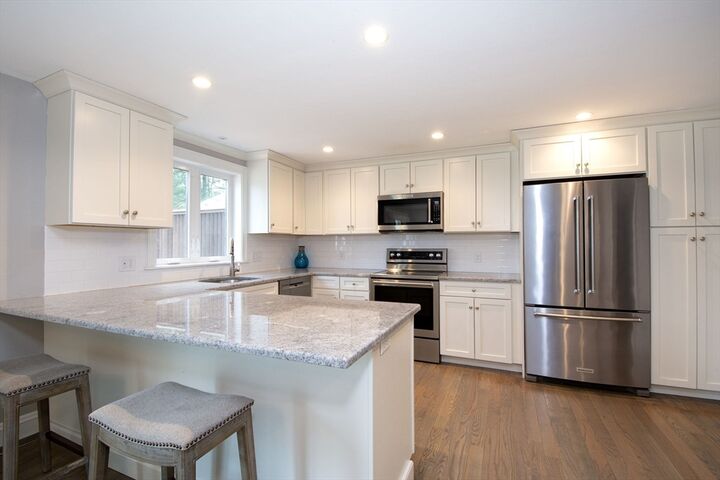 Property Photo: 474 King St 474 MA 02025