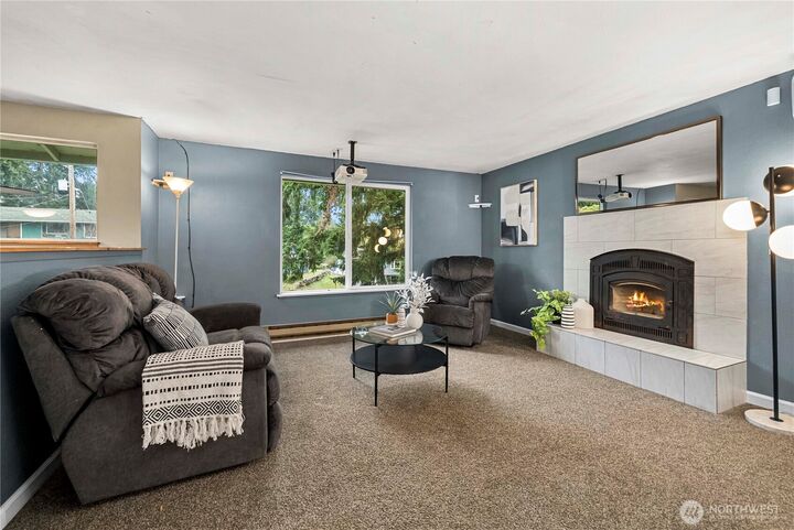 Property Photo: 7560 E Harrison Street WA 98366