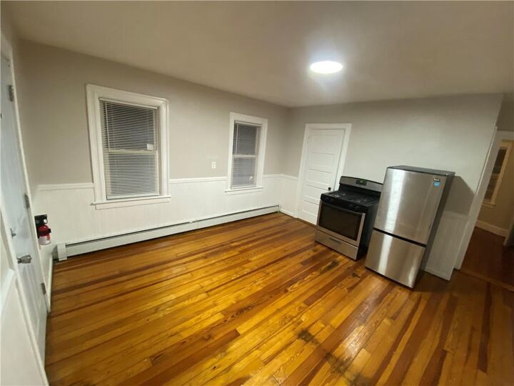 Property Photo:  33 Redfern Street  RI 02911 