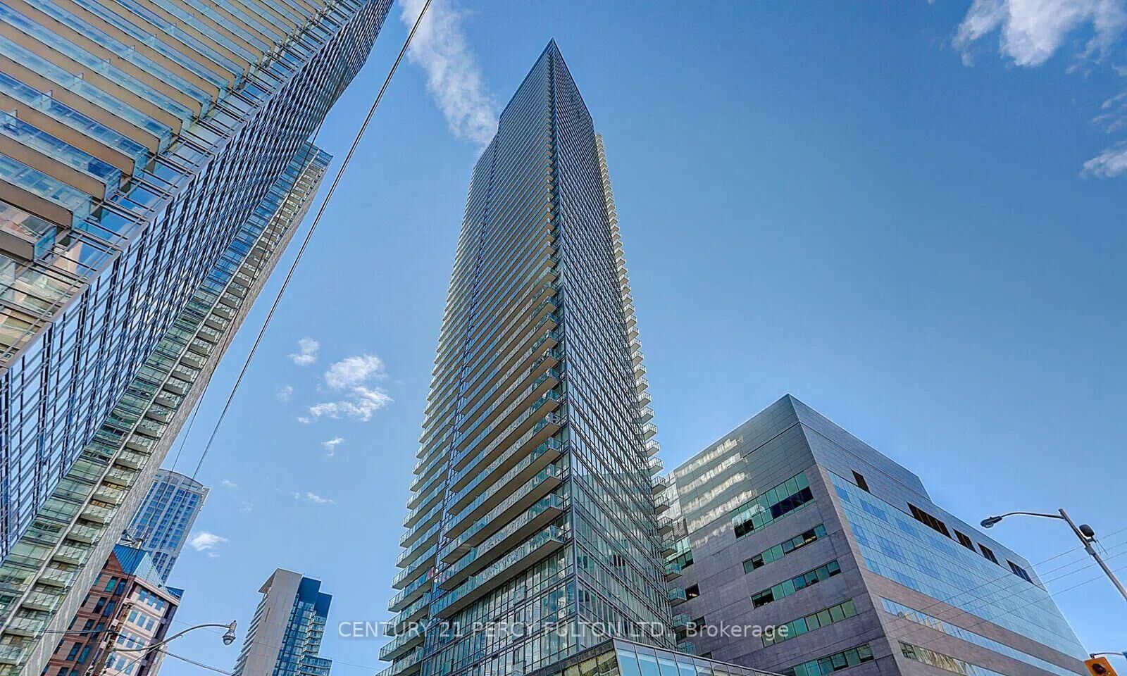 Property Photo:  832 Bay Street 3303  ON M5S 1Z6 
