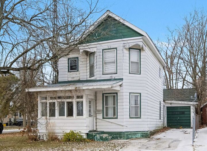 82 Abel Street  Smiths Falls ON K7A 4M5 photo