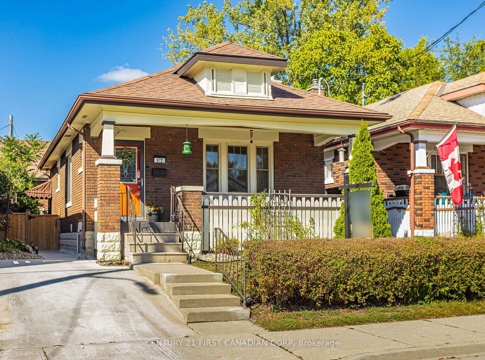 Property Photo: 872 Lovett Street ON N5Z 1N5