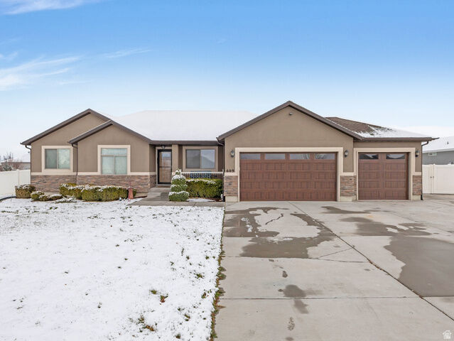 Property Photo:  609 Bronco Ct 62O  UT 84029 