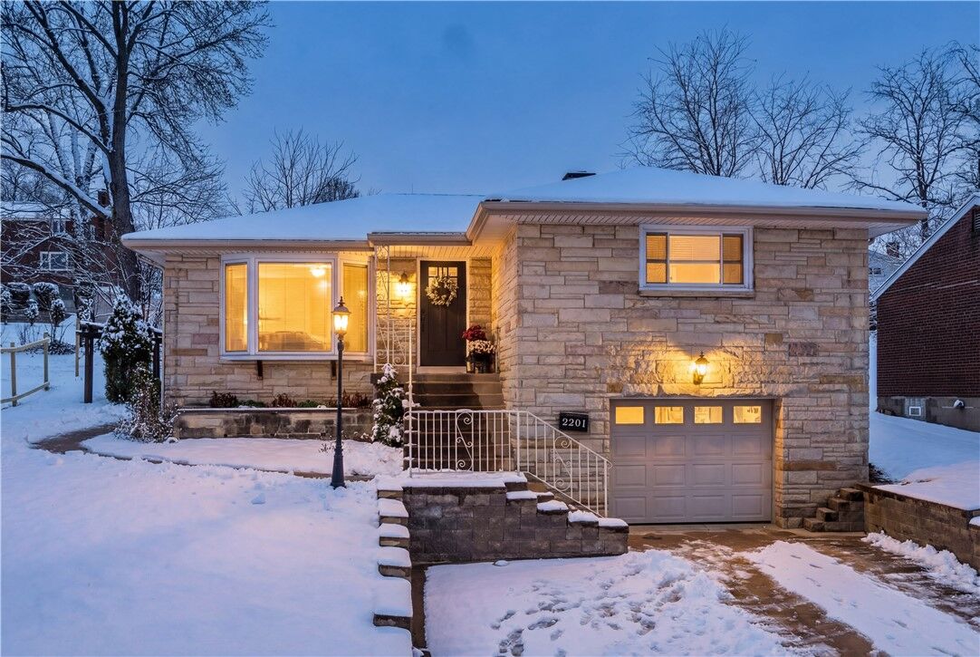 Property Photo:  2201 Parklyn Street  PA 15234 