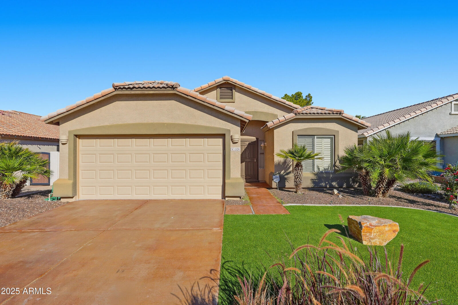 Property Photo:  1524 E 10th Street  AZ 85122 