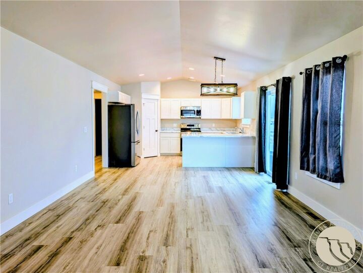 Property Photo: 925 Anacapa Lane MT 59105