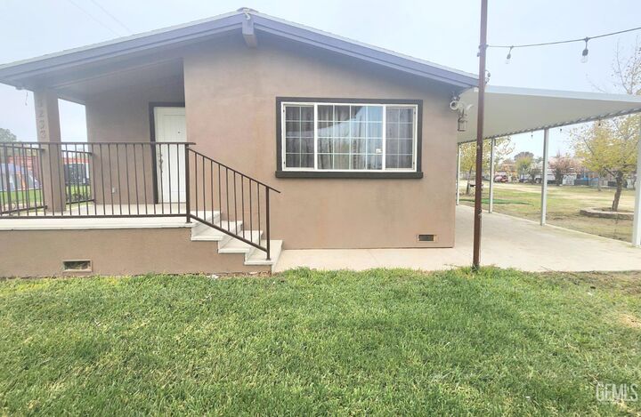 5233 Noble Street  Bakersfield CA 93314 photo