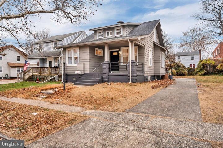 Property Photo:  1938 W River Drive  NJ 08110 