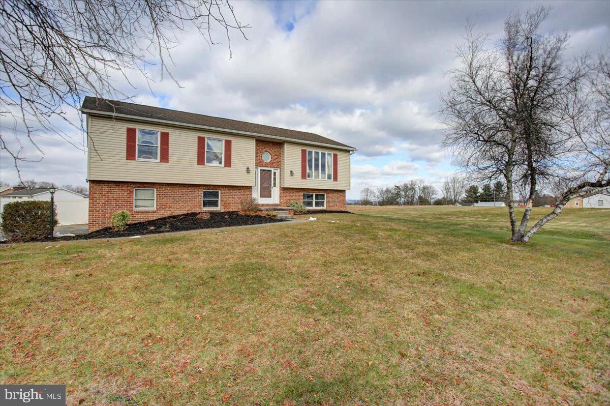 Property Photo: 601 Kittatinny Drive PA 17202