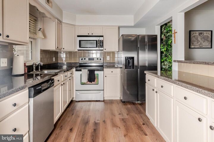 Property Photo: 21 Harbor Drive NJ 08037