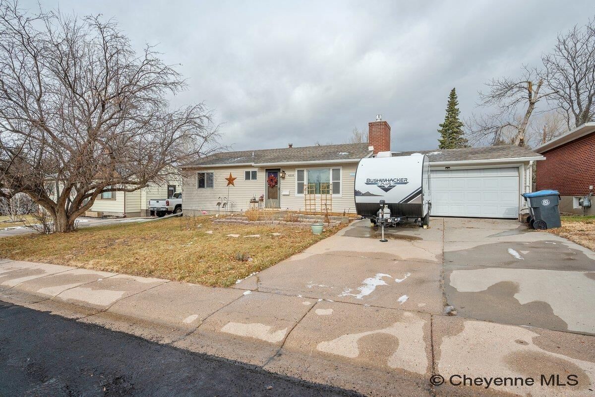 Property Photo:  4318 E 8th St  WY 82001 