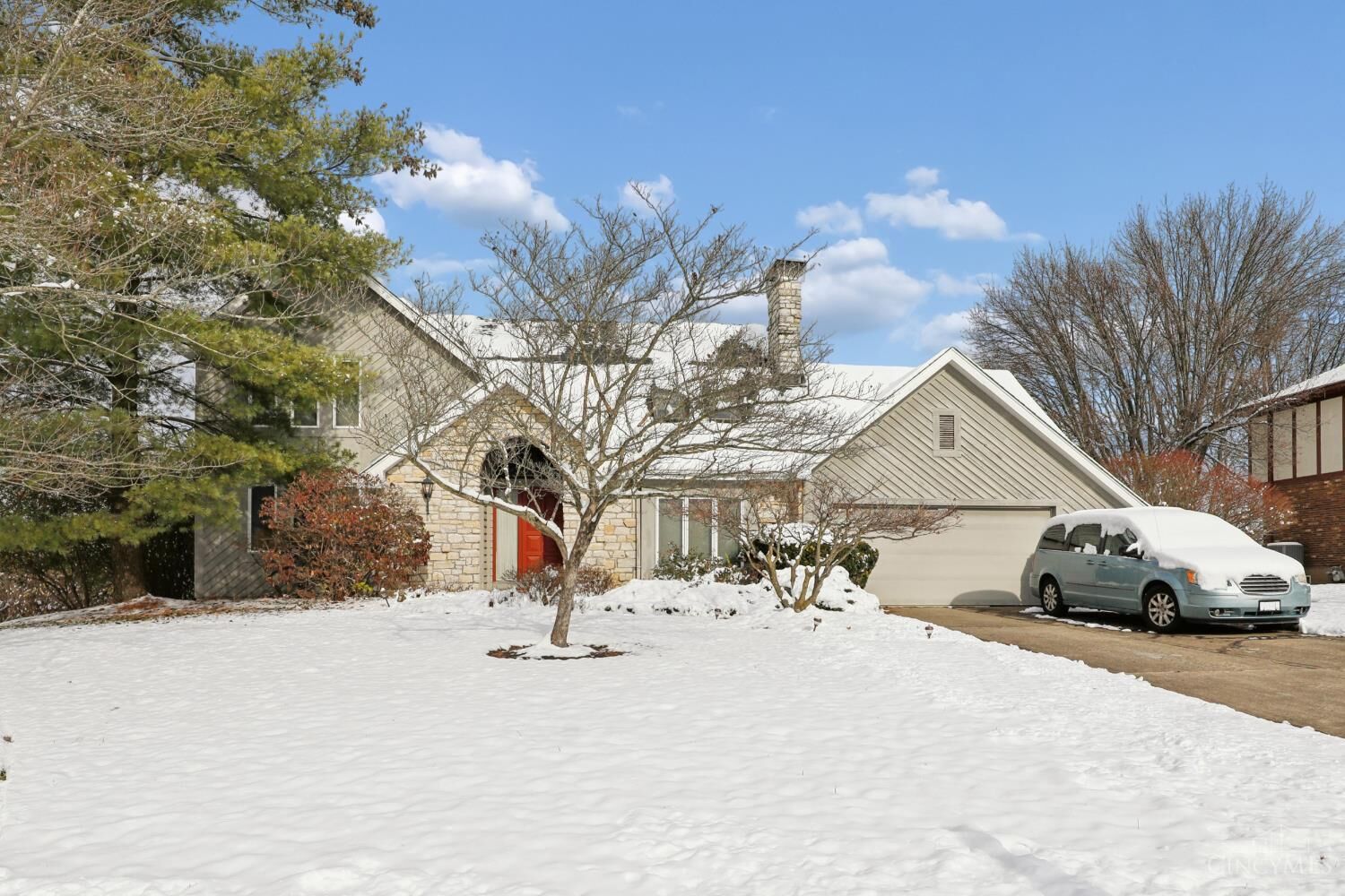 Property Photo: 6364 Oakcreek Drive OH 45247