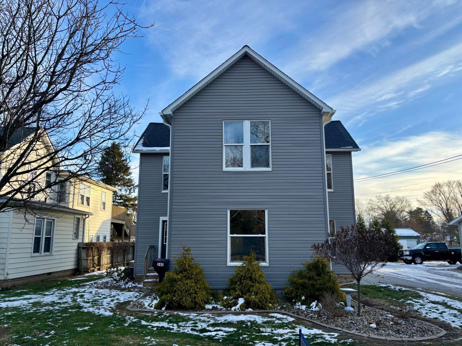 Property Photo:  242 Newark Road  OH 43050 