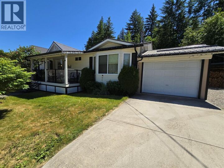 8758 Holding Road 14 — photo 1