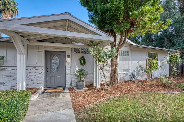 Property Photo:  4750 N Palm Avenue  CA 93704 