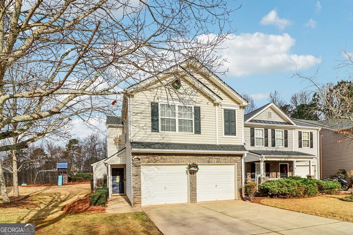 Property Photo: 5485 Mountain Top Place GA 30041