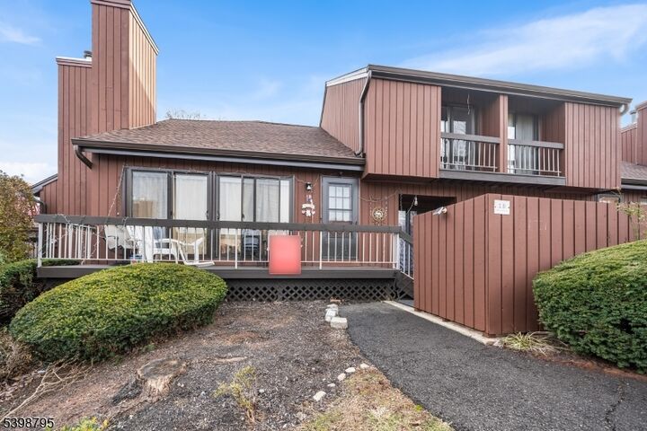 Property Photo: 25 Bloomingdale Dr 1B NJ 08844