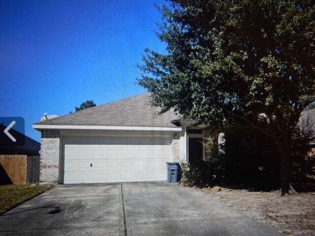 Property Photo: 3019 Ivory Forest Lane TX 77386