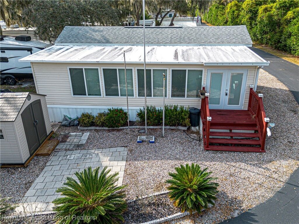 Property Photo:  3066 Grove Road  FL 33825 