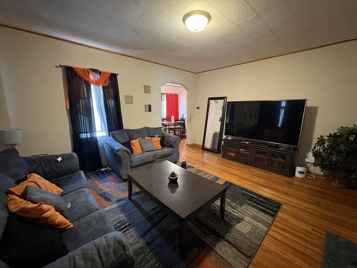 Property Photo: 903 Kimball Avenue IA 50702