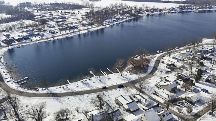 Property Photo: 5540 N Willow Avenue IN 46725-9322